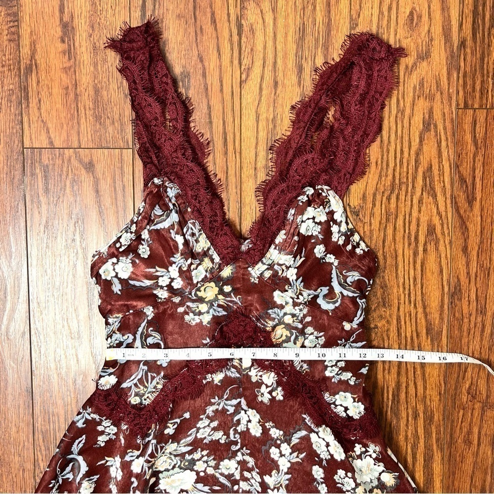 Urban Outfitters Satin Maroon Floral Tiffany Lace Mini Tulle Lined Mini Dress XS - Picture 14 of 17